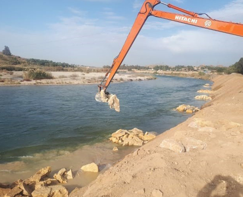 Erosion treatment project in the left shoulder of the Diyala River, backside of Hamrin Dam / Diyala Governorate